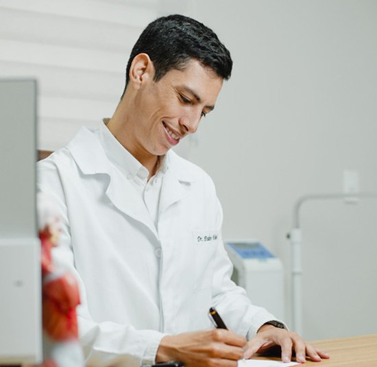 Dr. Pedro Viotti
